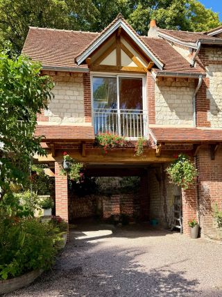 house 8 Rooms for sale on FRENEUSE (76410)