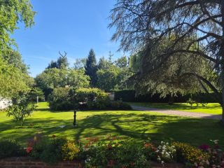 house 8 Rooms for sale on FRENEUSE (76410)
