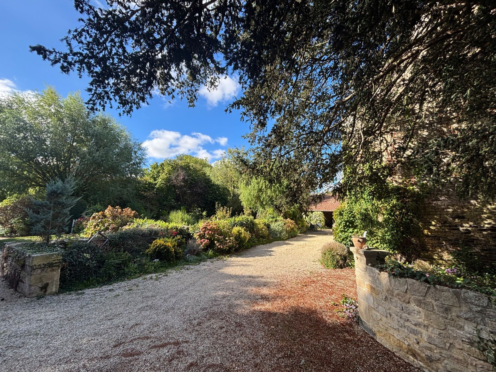 house 8 Rooms for sale on PONTS SUR SEULLES (14480)