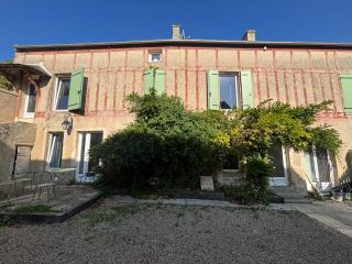 house 6 Rooms for sale on CREULLY SUR SEULLES (14480)