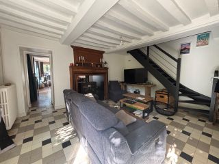 house 6 Rooms for sale on CREULLY SUR SEULLES (14480)