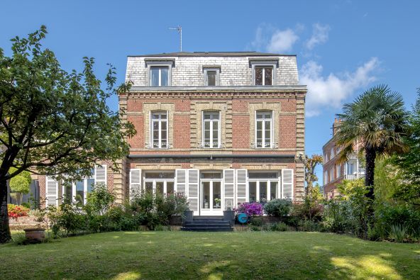 Vente Maison bourgeoise Rouen 11&nbsp;Pièces 280&nbsp;m²